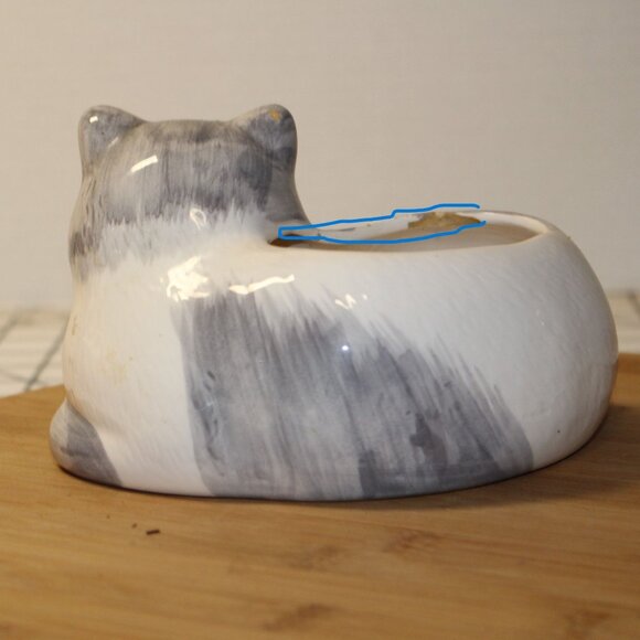 Vtg Cat Planter Grey and White Big Blue Eyes Decorative Planter - Picture 3 of 7